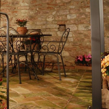 La Piccola Corte Apartment Spello Exterior photo